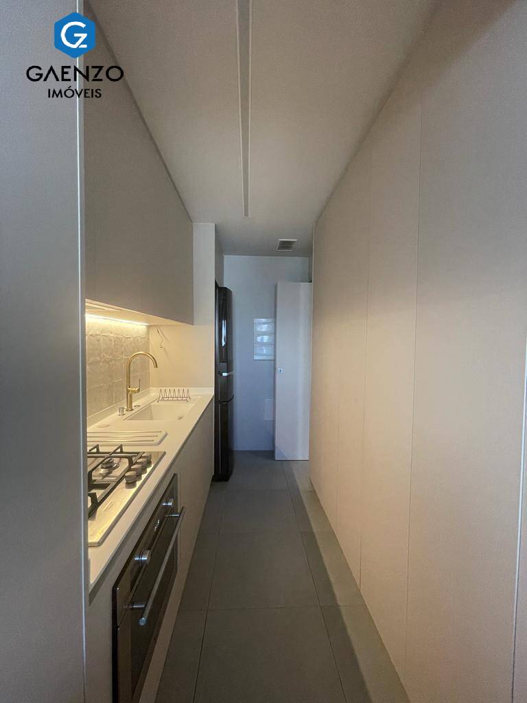 Apartamento à venda com 2 quartos, 82m² - Foto 13