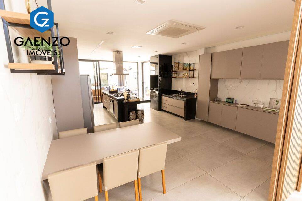 Casa de Condomínio à venda com 3 quartos, 390m² - Foto 21