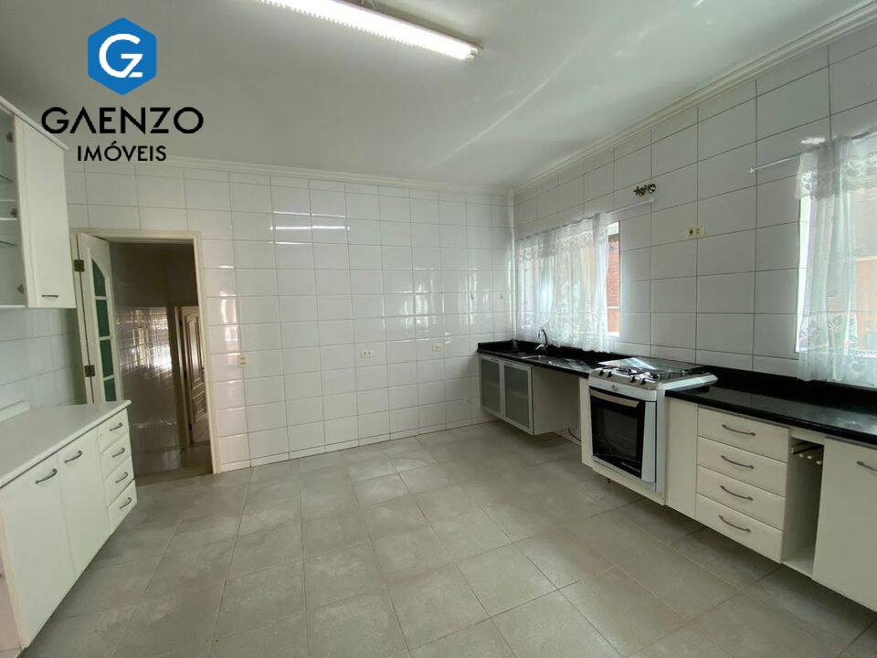 Casa de Condomínio à venda com 4 quartos, 298m² - Foto 10