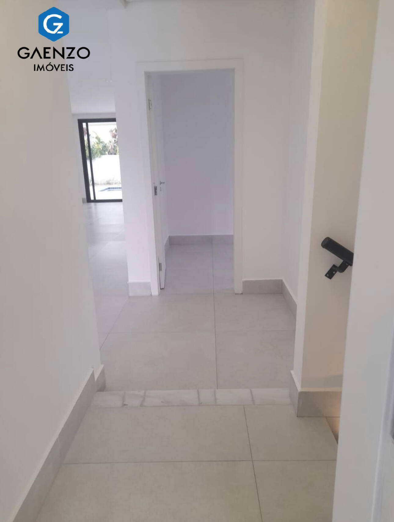 Casa de Condomínio à venda com 3 quartos, 417m² - Foto 3