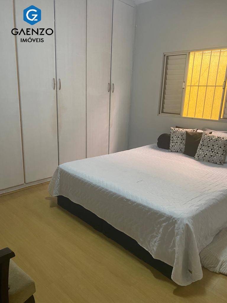 Casa à venda com 2 quartos, 125m² - Foto 9