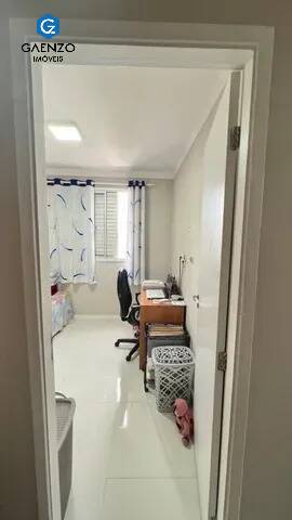 Apartamento à venda com 3 quartos, 74m² - Foto 2