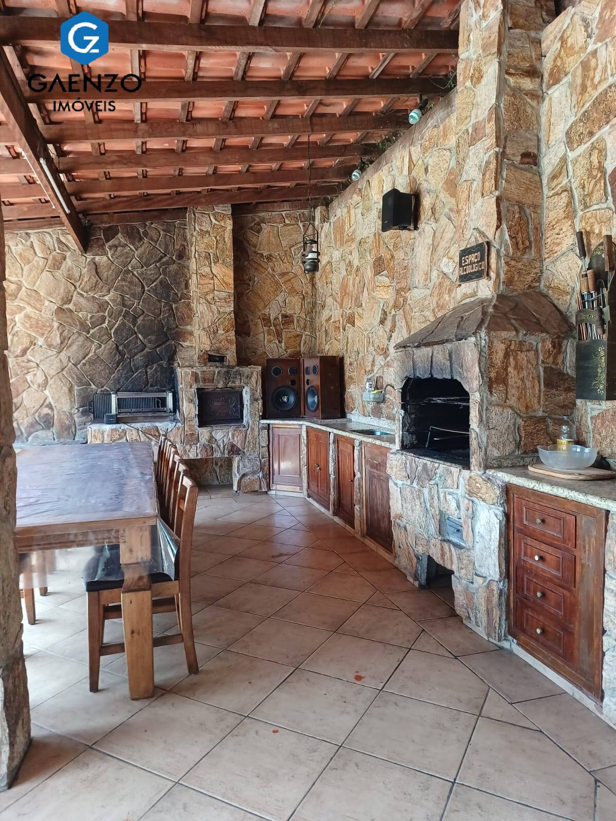 Fazenda à venda com 4 quartos, 590m² - Foto 15