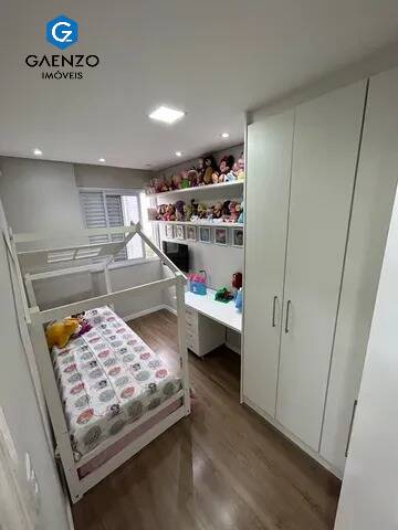 Apartamento à venda com 3 quartos, 73m² - Foto 2