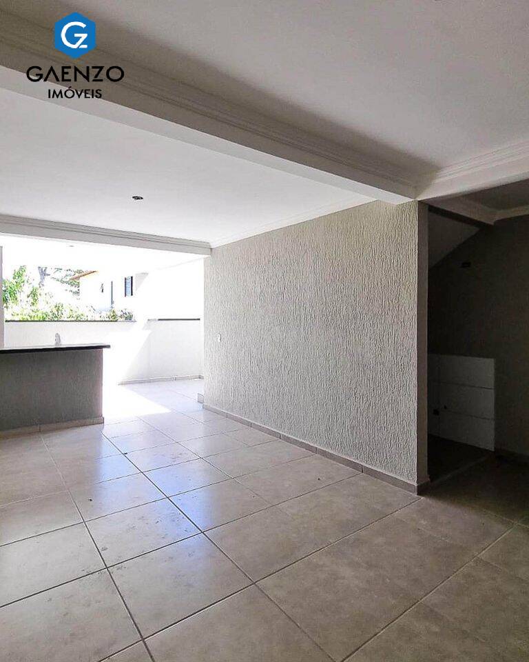 Sobrado à venda com 3 quartos, 150m² - Foto 3