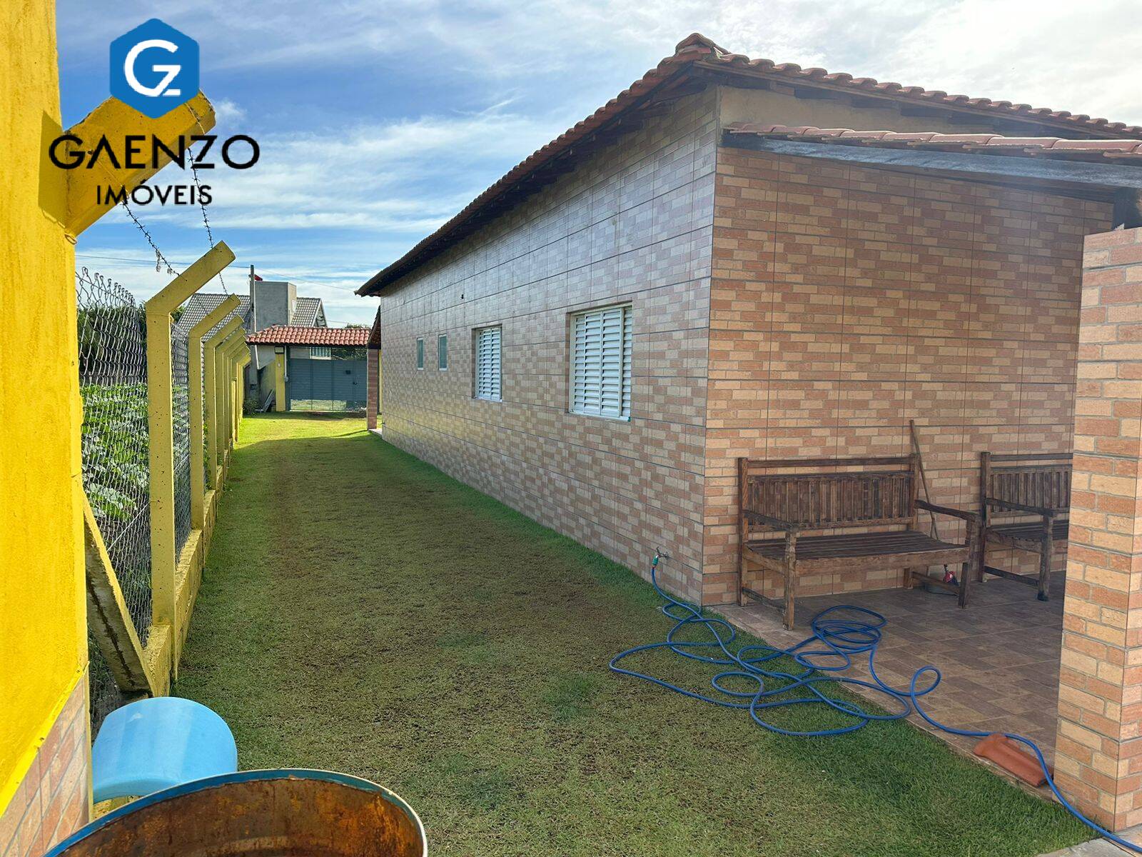 Fazenda à venda com 3 quartos, 245m² - Foto 2