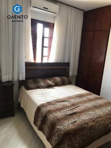 Casa de Condomínio à venda com 5 quartos, 350m² - Foto 10