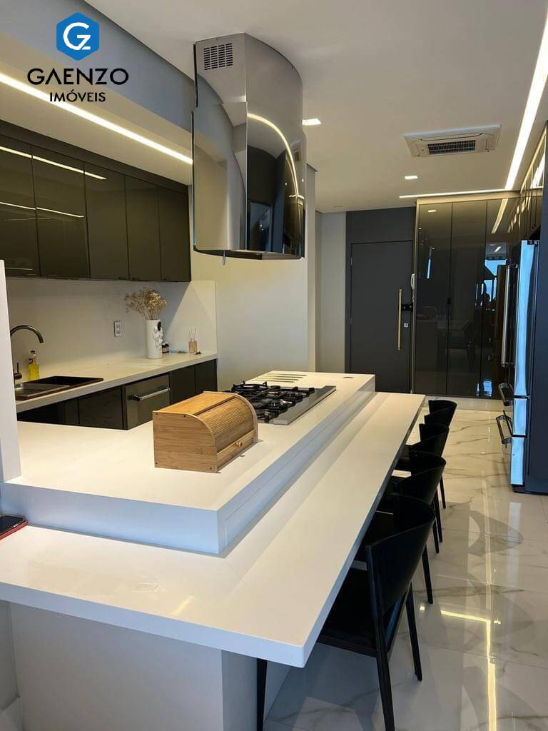 Apartamento à venda com 4 quartos, 250m² - Foto 12