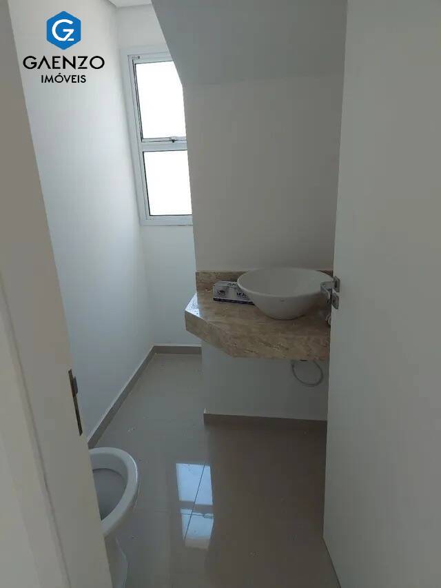 Sobrado à venda com 3 quartos, 167m² - Foto 2