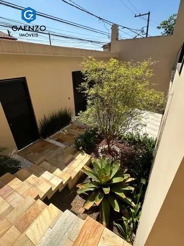 Casa à venda com 3 quartos, 330m² - Foto 9