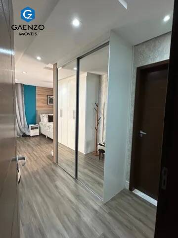 Casa à venda com 3 quartos, 330m² - Foto 17