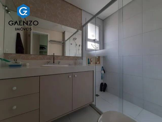 Apartamento à venda com 3 quartos, 113m² - Foto 2