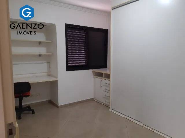 Apartamento à venda com 2 quartos, 66m² - Foto 12