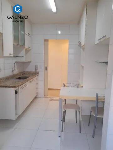 Apartamento à venda com 2 quartos, 66m² - Foto 13