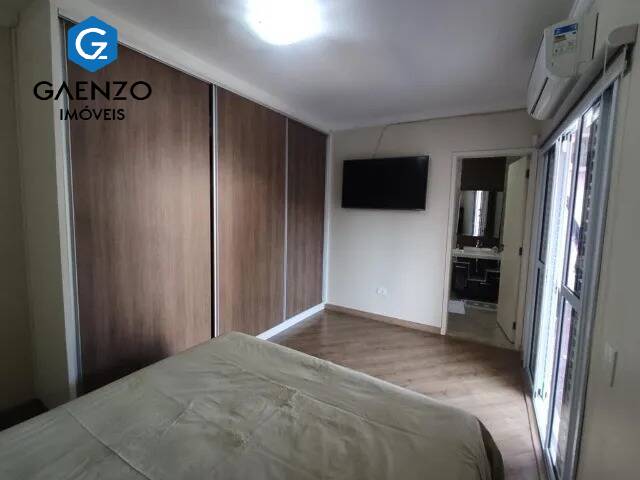 Sobrado à venda com 3 quartos, 264m² - Foto 4