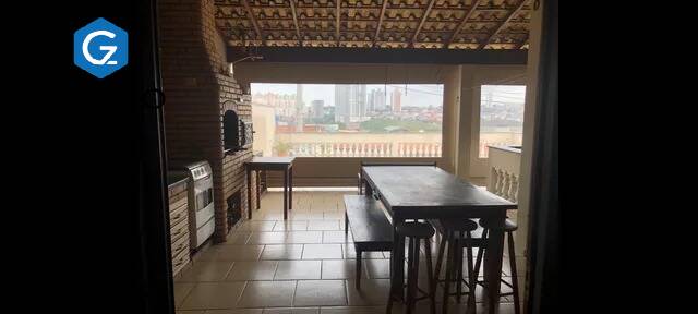 Sobrado à venda com 3 quartos, 200m² - Foto 3