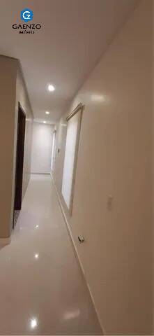 Casa de Condomínio à venda com 4 quartos, 360m² - Foto 2