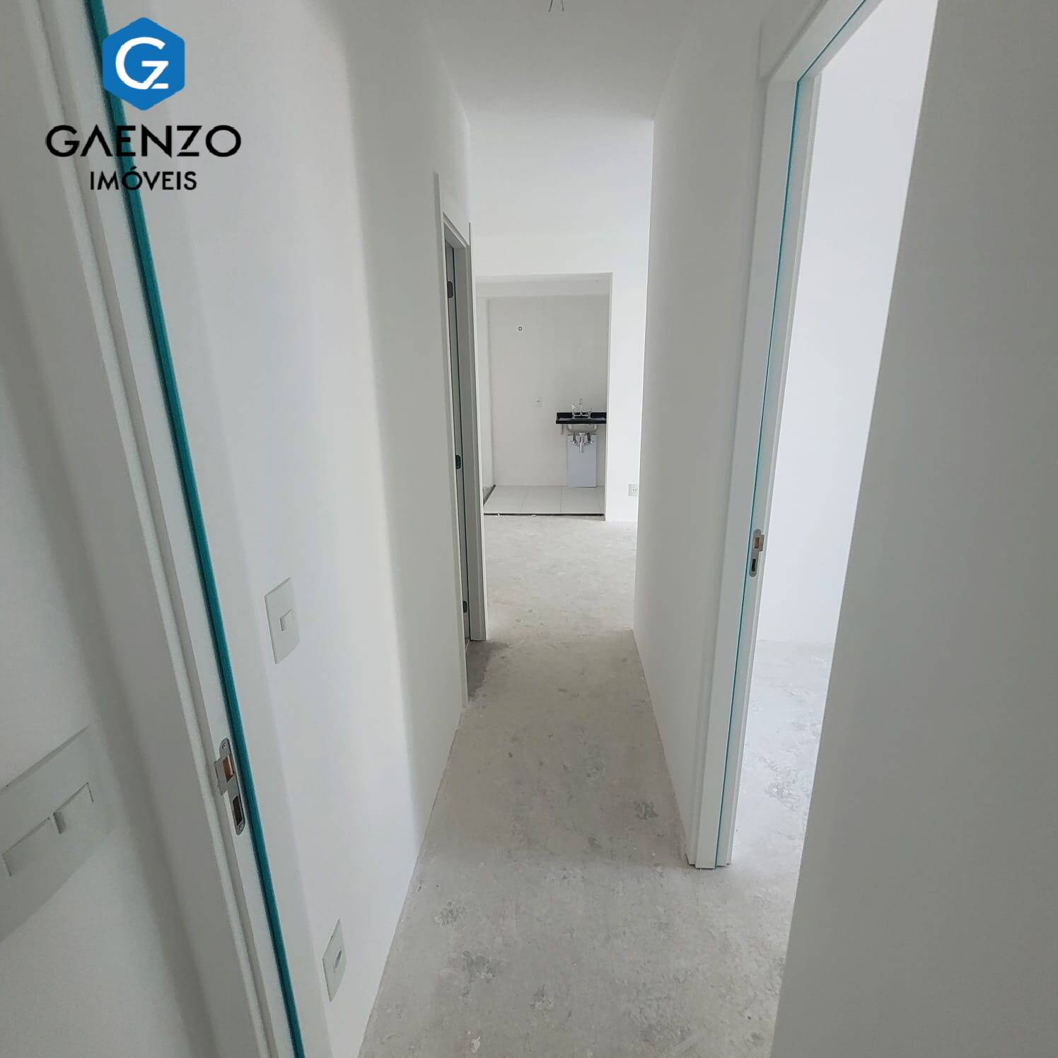 Apartamento à venda com 2 quartos, 72m² - Foto 2