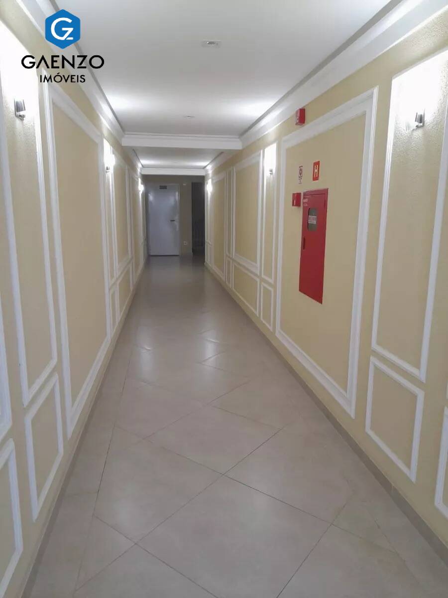 Apartamento à venda com 1 quarto, 34m² - Foto 2