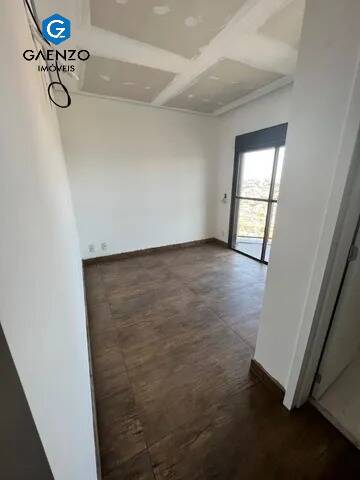 Apartamento à venda com 3 quartos, 115m² - Foto 7