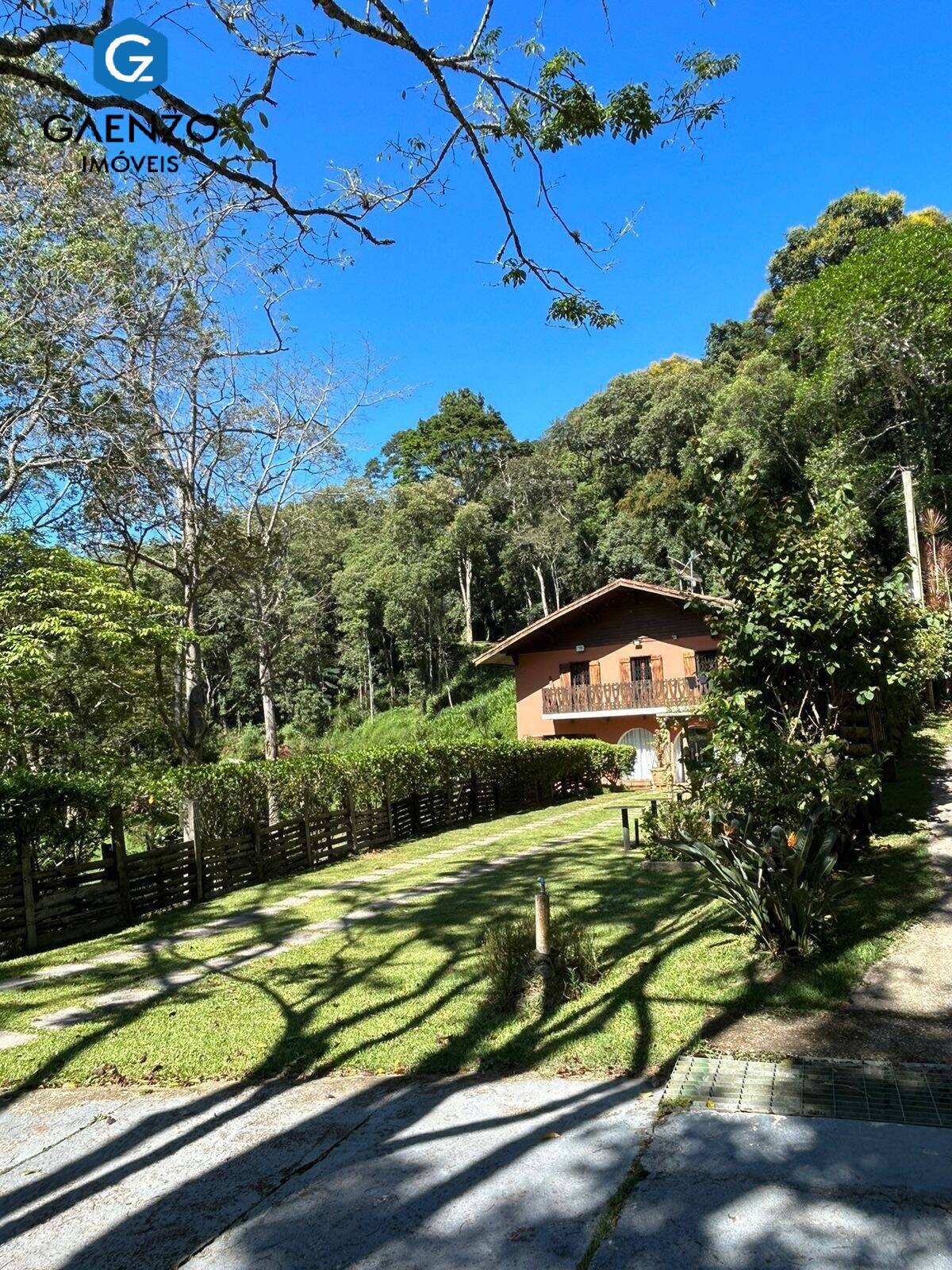 Fazenda à venda com 3 quartos, 56000m² - Foto 1