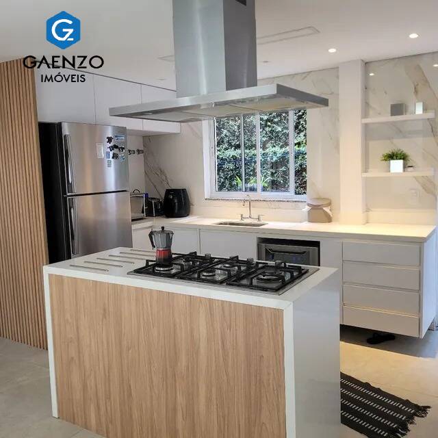 Casa à venda com 3 quartos, 180m² - Foto 9