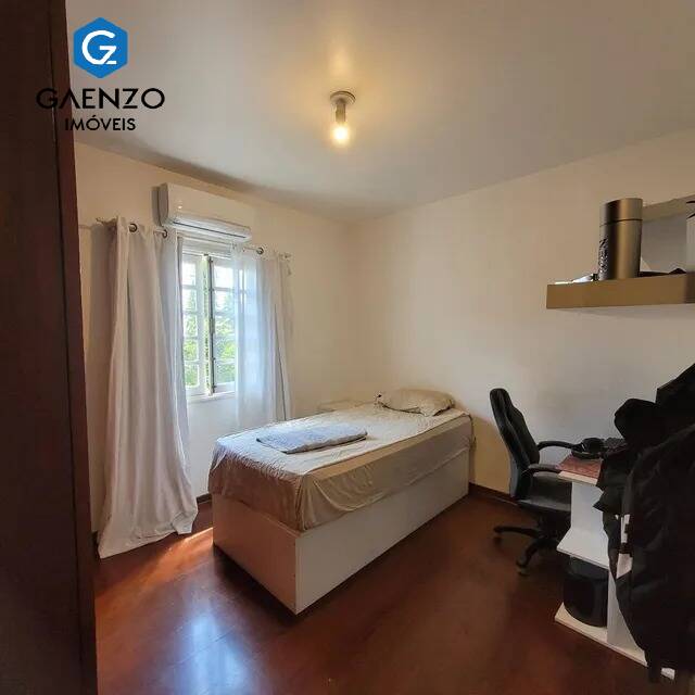 Casa à venda com 3 quartos, 180m² - Foto 18