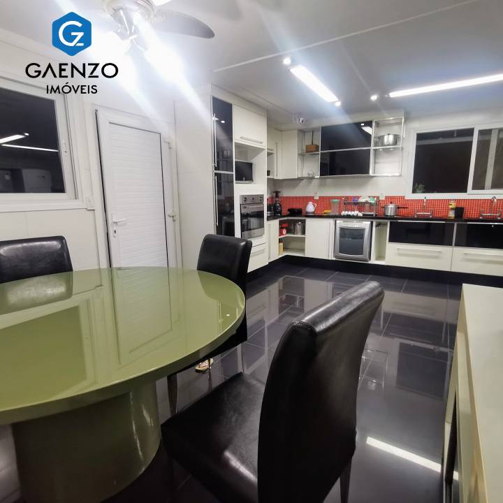 Casa de Condomínio à venda com 7 quartos, 800m² - Foto 15