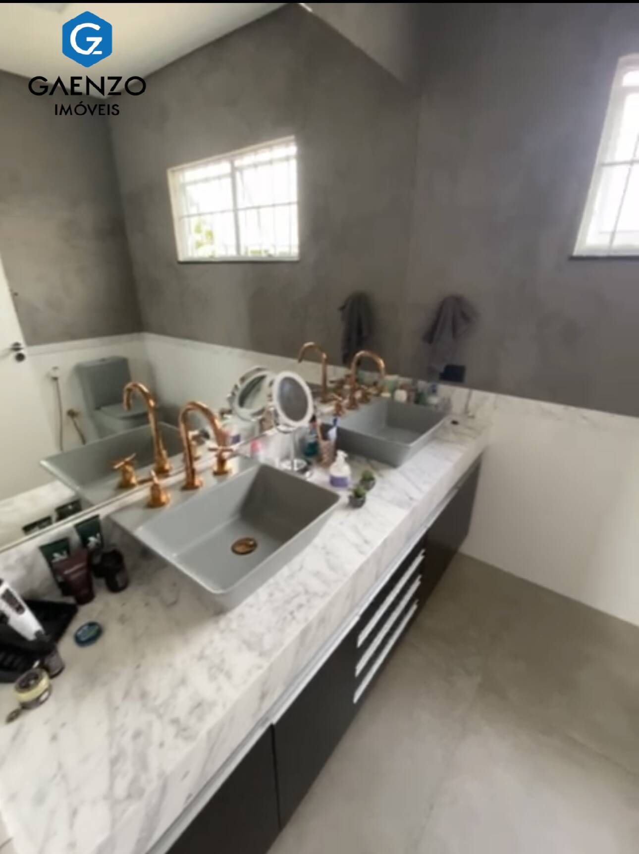 Sobrado à venda com 2 quartos, 288m² - Foto 19