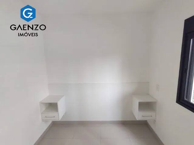 Apartamento à venda com 1 quarto, 40m² - Foto 2