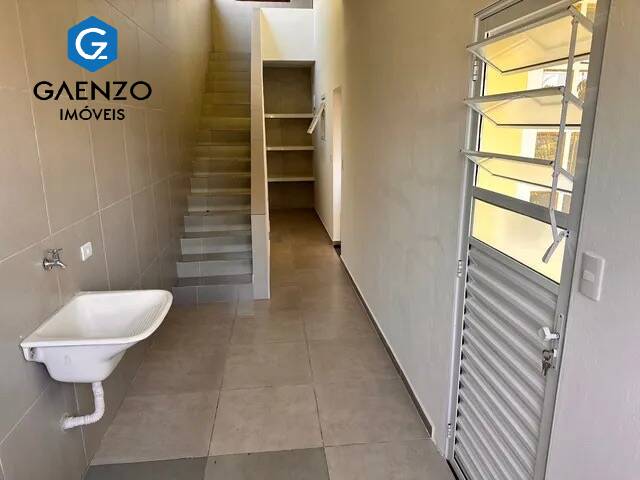 Casa de Condomínio à venda com 3 quartos, 315m² - Foto 3