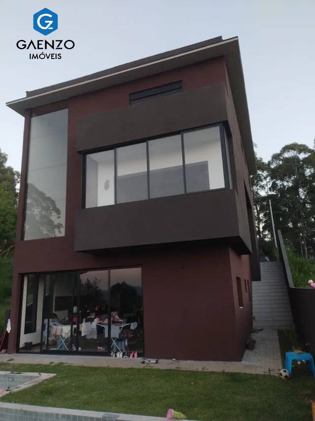 Casa de Condomínio à venda com 3 quartos, 360m² - Foto 4