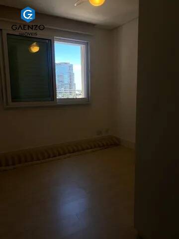 Apartamento à venda com 3 quartos, 107m² - Foto 14