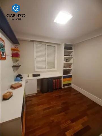 Apartamento à venda com 3 quartos, 122m² - Foto 2