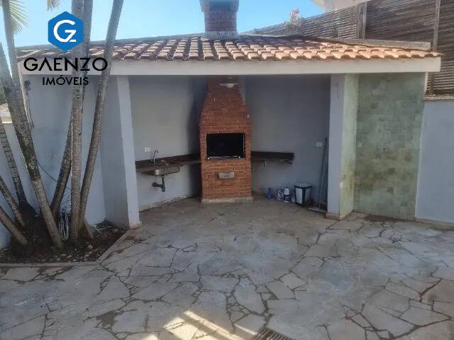 Casa de Condomínio para alugar com 4 quartos, 360m² - Foto 7