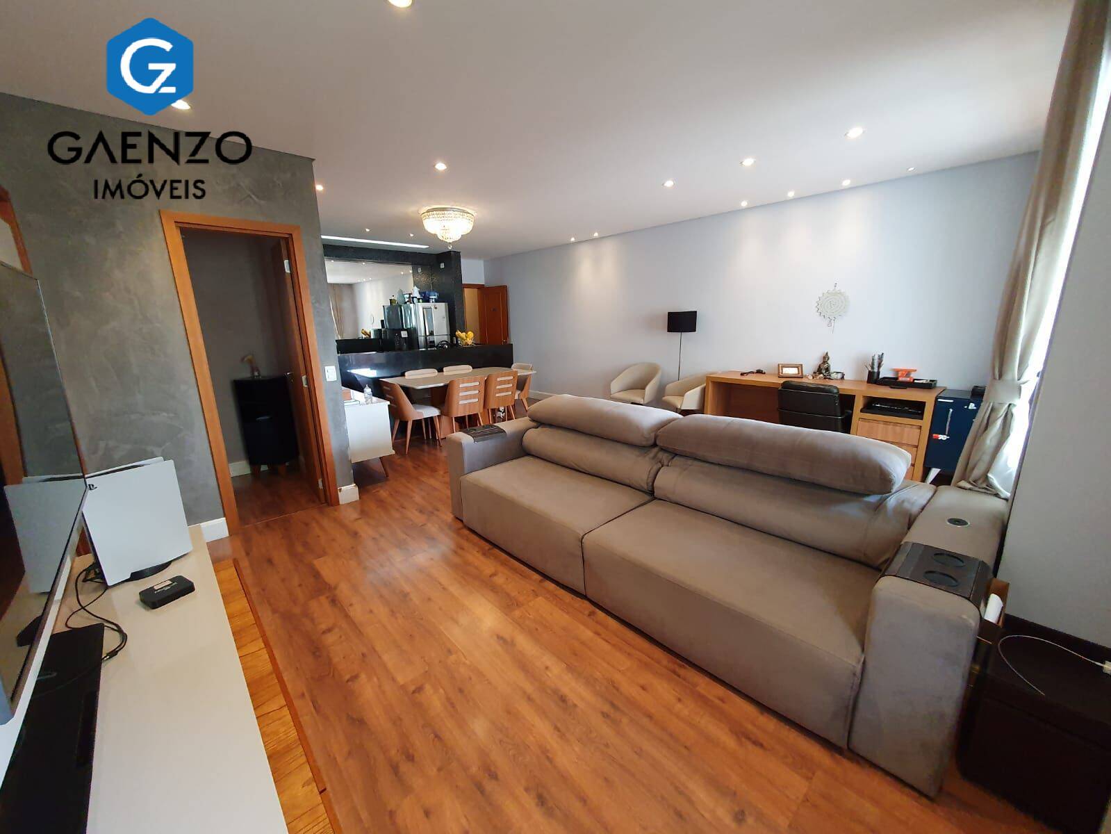 Apartamento à venda com 2 quartos, 104m² - Foto 1