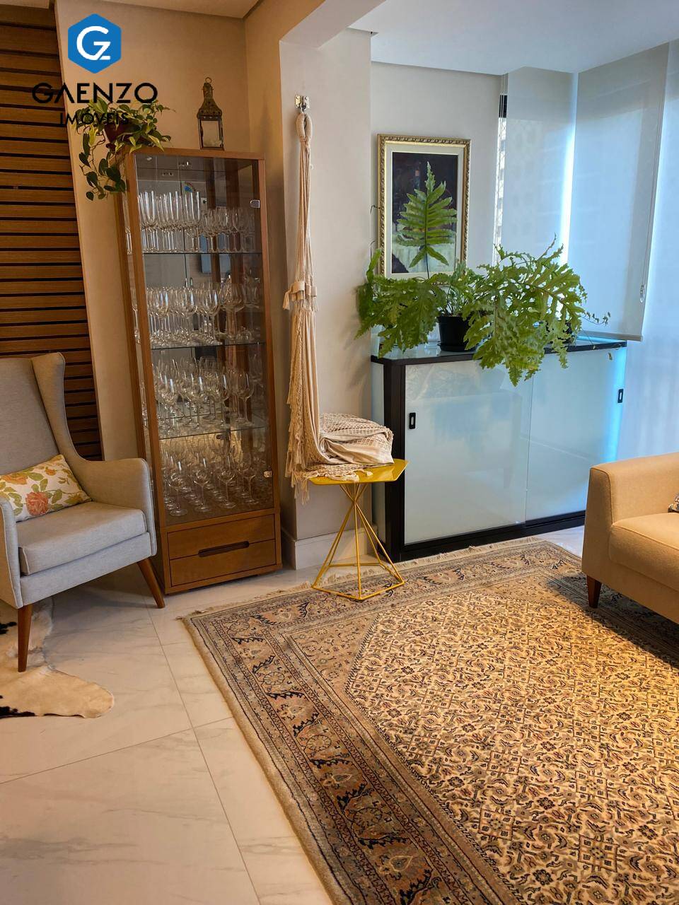 Apartamento à venda com 2 quartos, 81m² - Foto 3