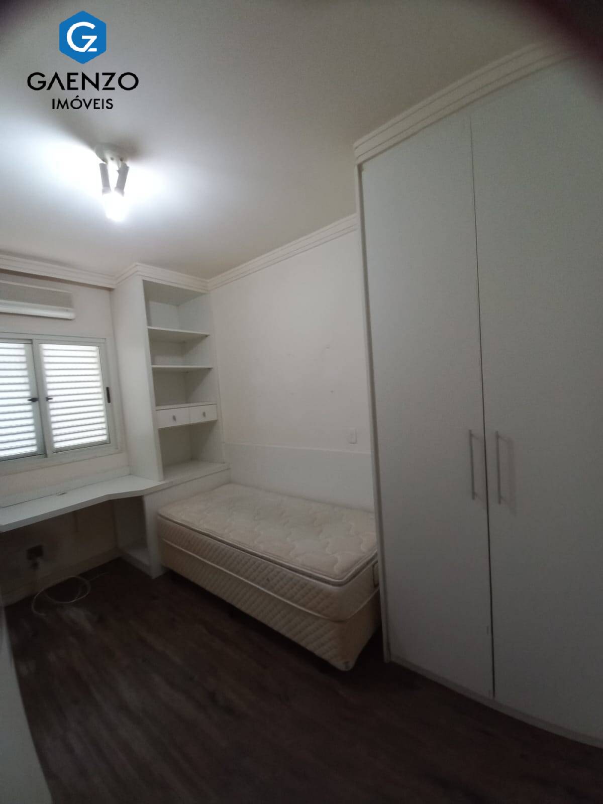 Casa de Condomínio à venda com 3 quartos, 170m² - Foto 2