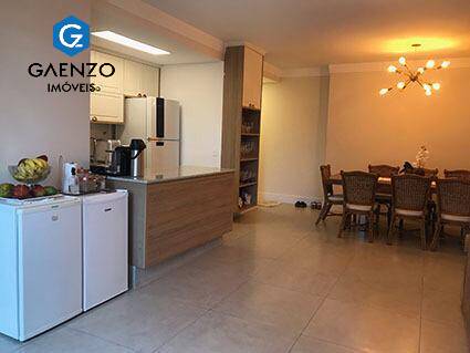 Apartamento à venda com 3 quartos, 110m² - Foto 9