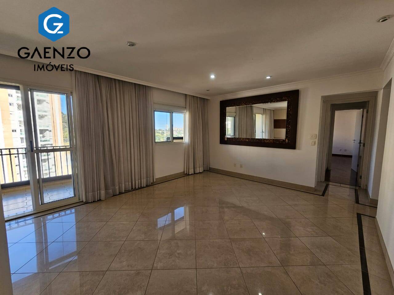 Apartamento para alugar com 2 quartos, 139m² - Foto 1