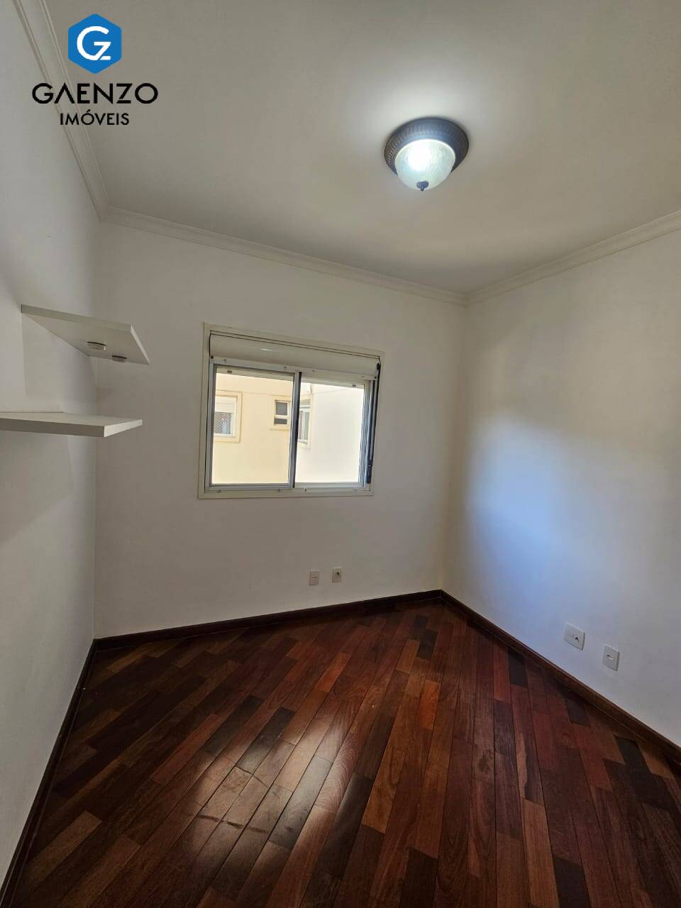 Apartamento para alugar com 2 quartos, 139m² - Foto 3