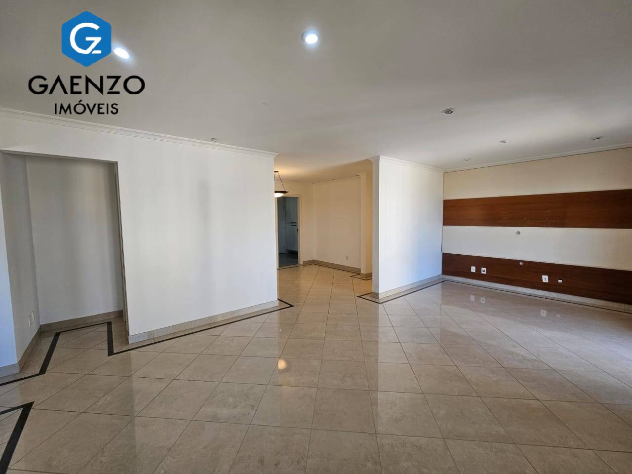 Apartamento para alugar com 2 quartos, 139m² - Foto 12