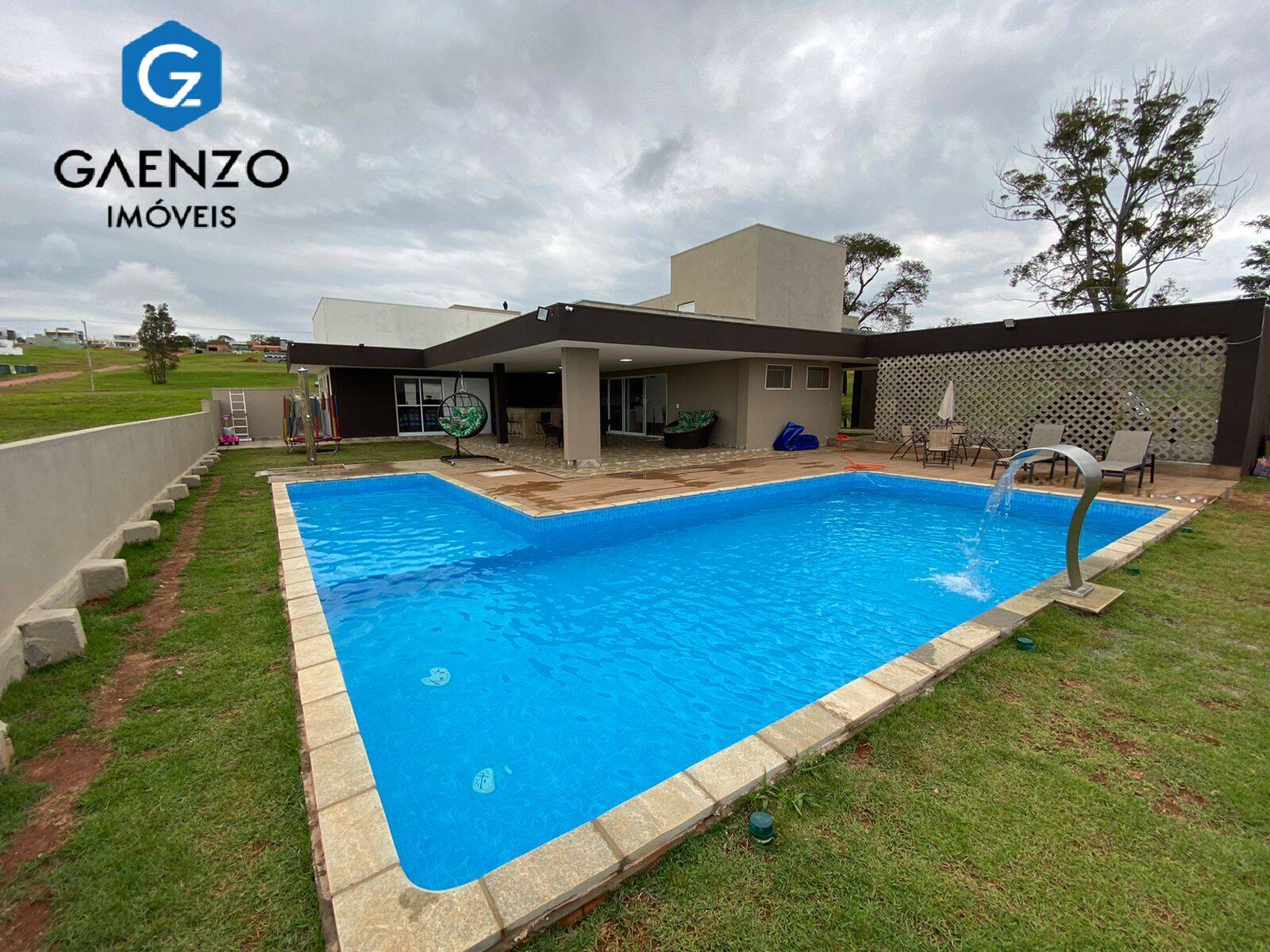 Casa de Condomínio à venda com 3 quartos, 289m² - Foto 7