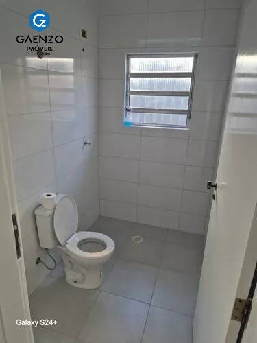 Casa à venda com 2 quartos, 60m² - Foto 3