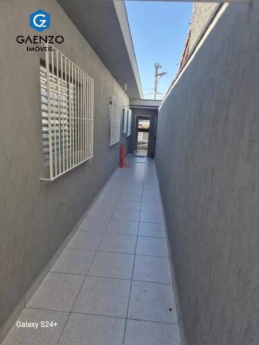 Casa à venda com 2 quartos, 60m² - Foto 5