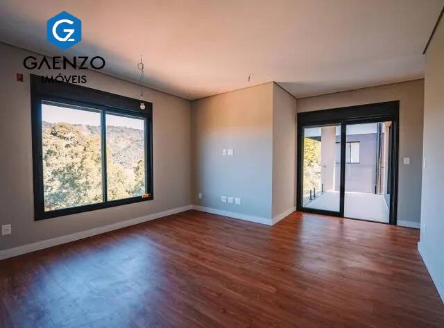 Casa de Condomínio à venda com 3 quartos, 340m² - Foto 4