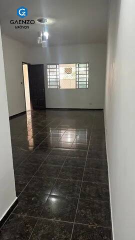 Casa para alugar com 3 quartos, 200m² - Foto 6