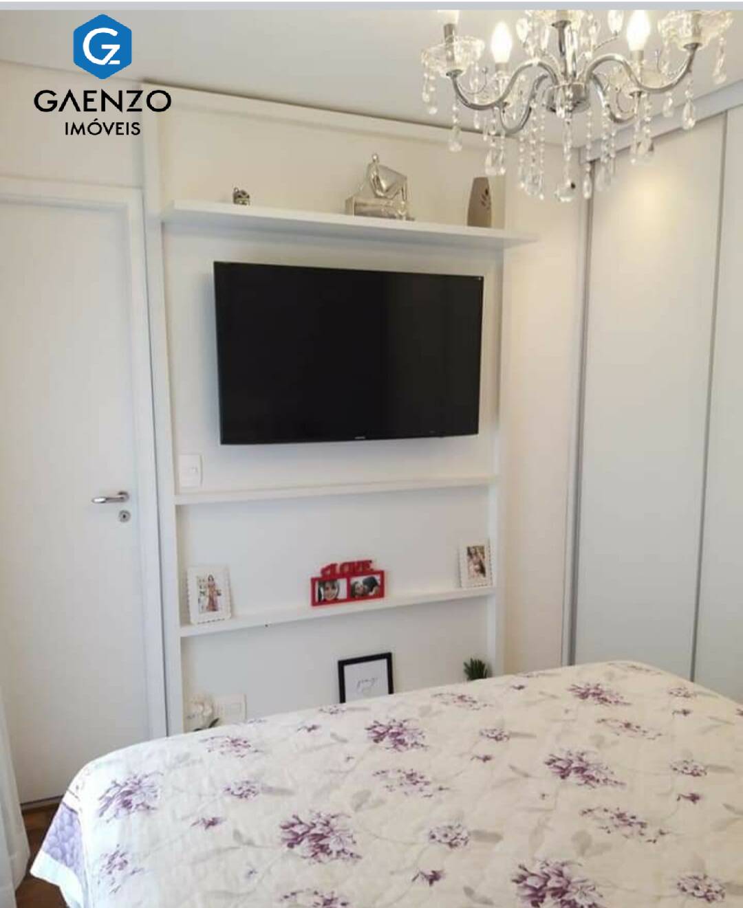 Apartamento à venda com 3 quartos, 96m² - Foto 2