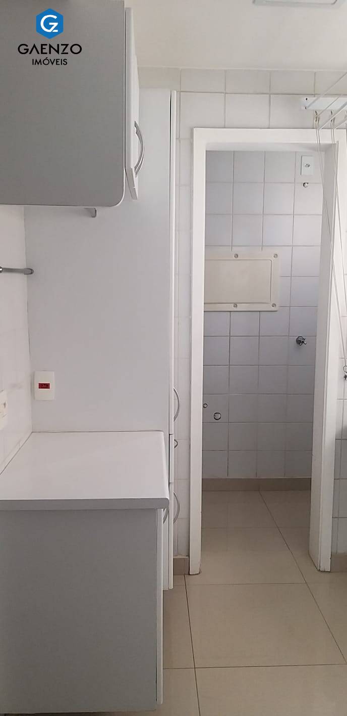 Apartamento à venda com 3 quartos, 96m² - Foto 11