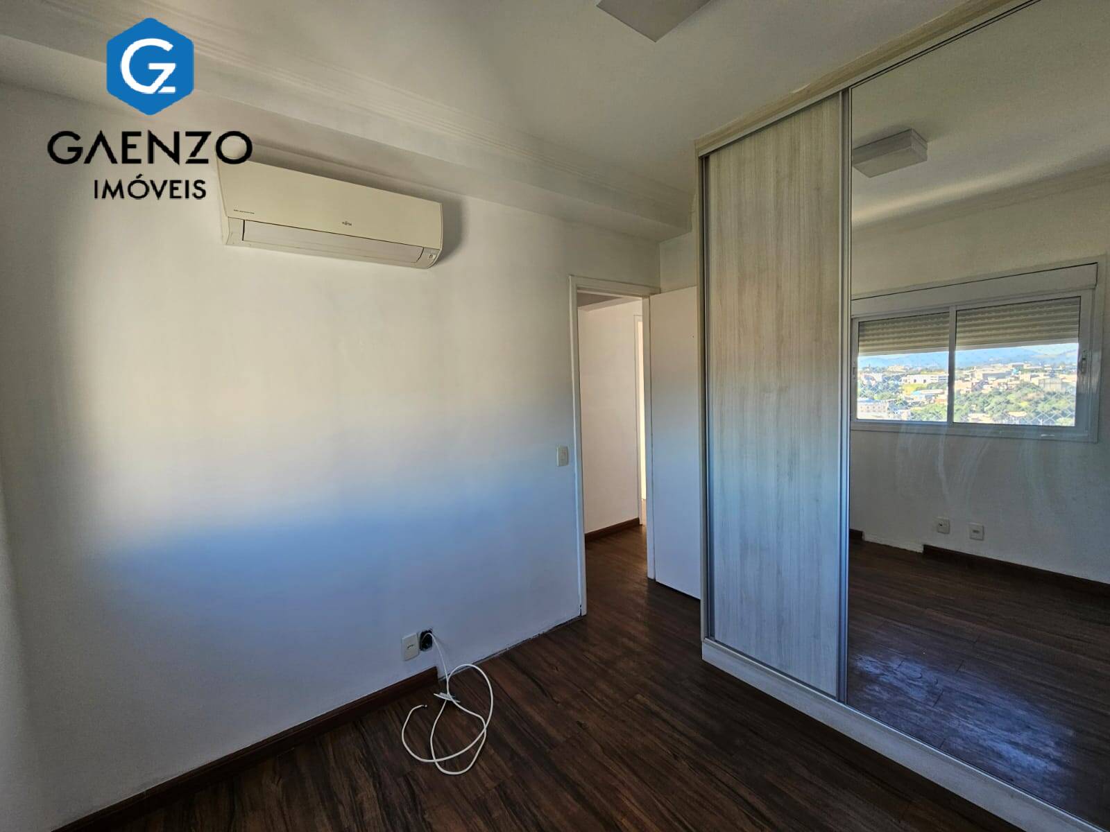 Apartamento à venda com 3 quartos, 110m² - Foto 7